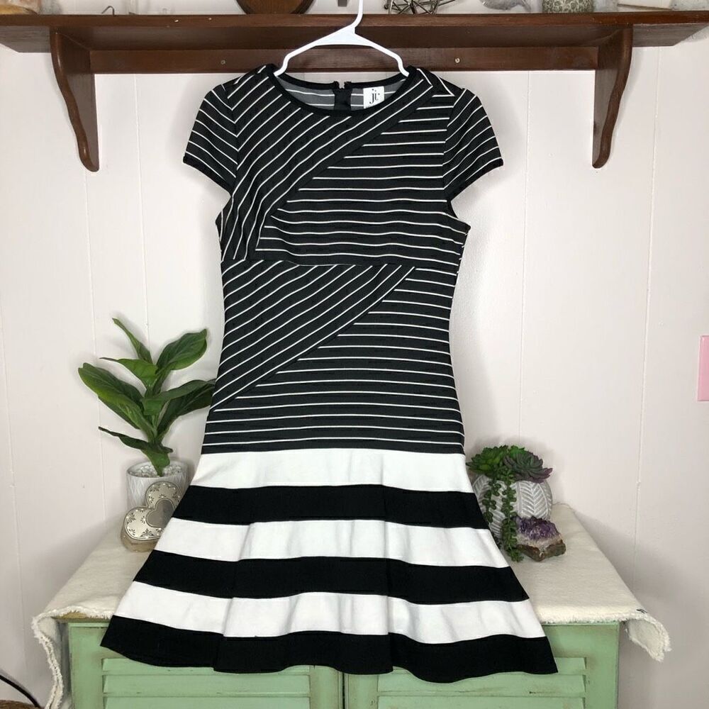 Julia Jordan Womens Striped Cap Sleeve Fit & Flare Dress Black & White S-M